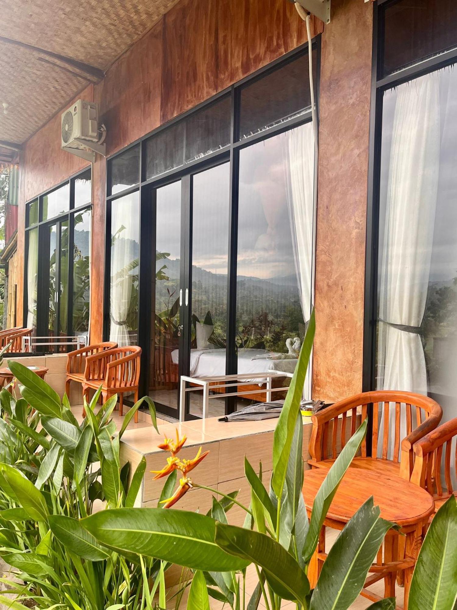 Lumbung Ayu Sari And Spa Сидемен Экстерьер фото