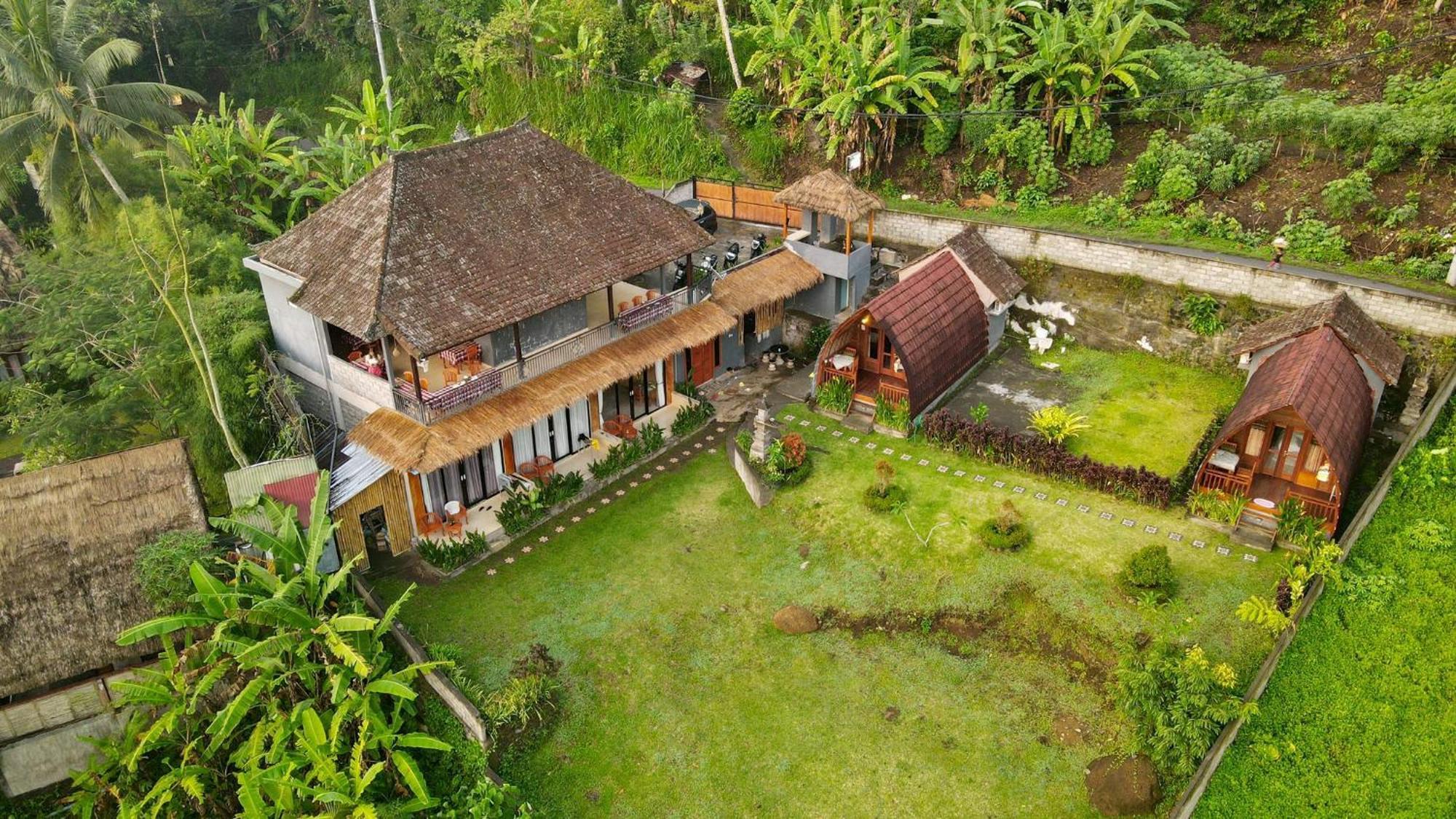Lumbung Ayu Sari And Spa Сидемен Экстерьер фото
