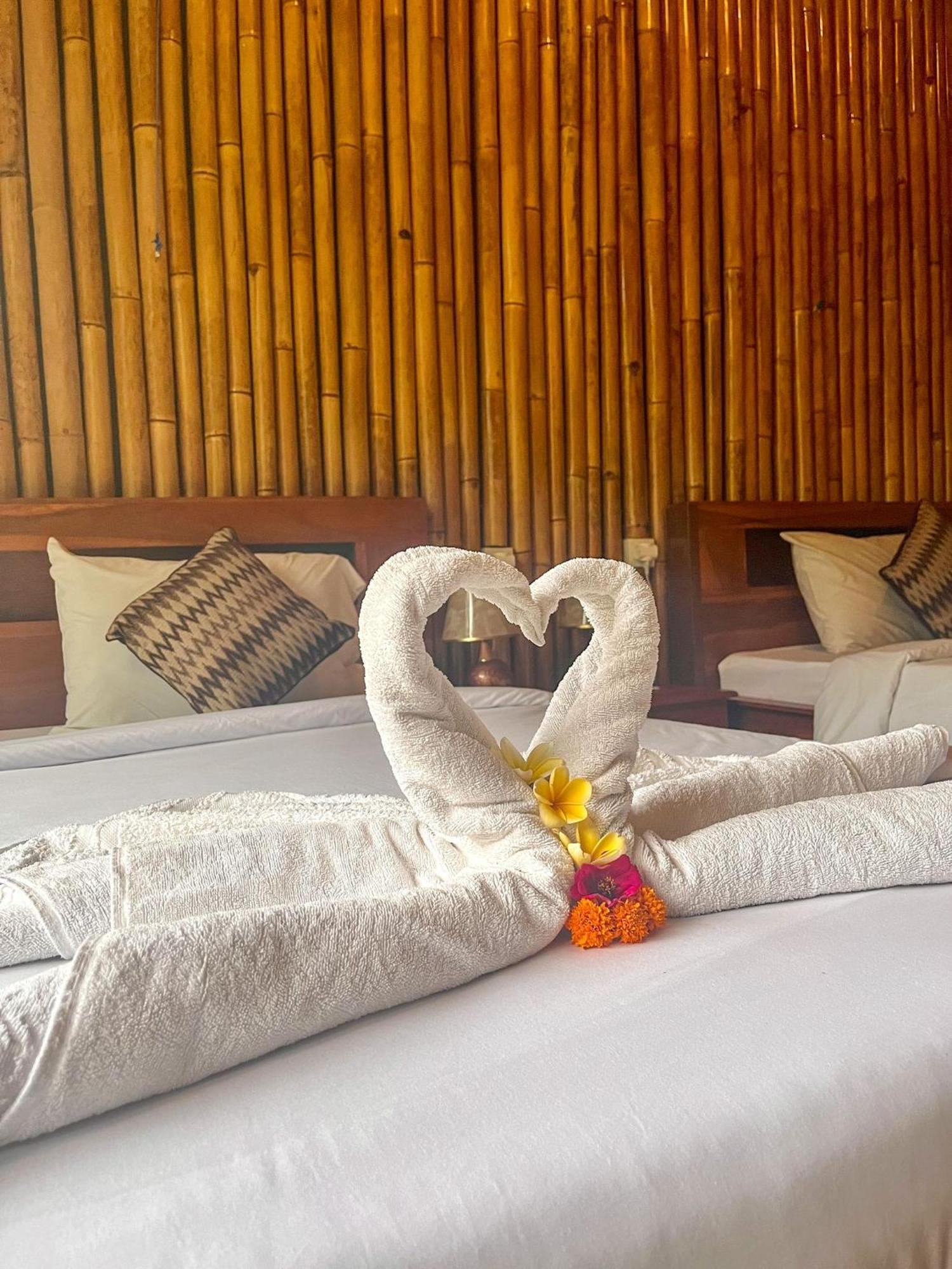 Lumbung Ayu Sari And Spa Сидемен Экстерьер фото
